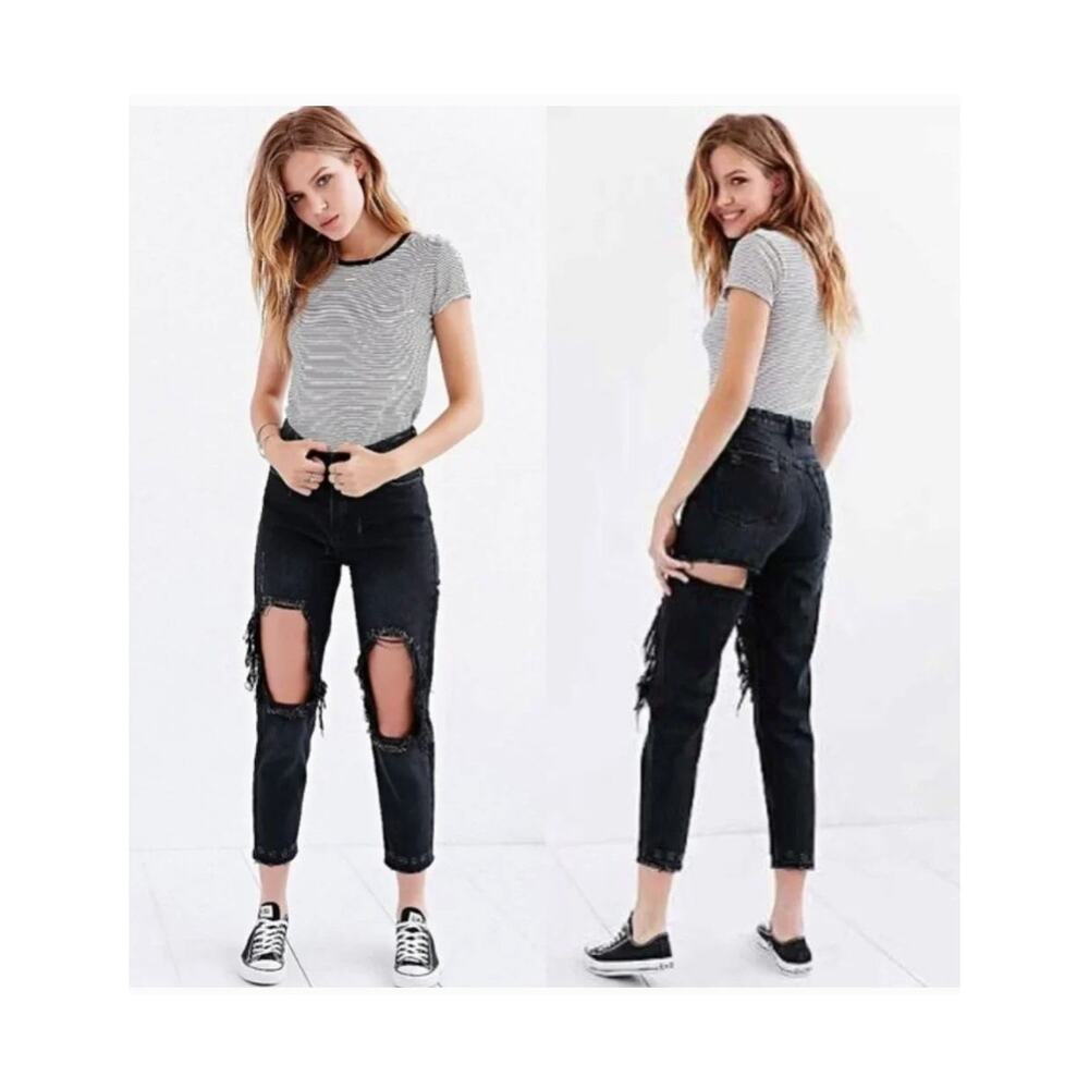UNIF x Urban Outfitters Twerk‎ Distressed Slim Tapered Mom Jeans Black Size 24
